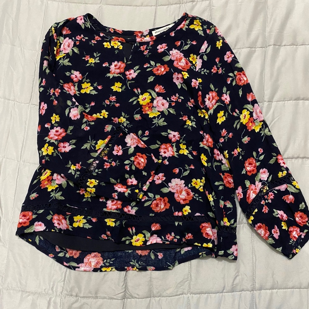 Abercrombie Kids floral top Size 13/14